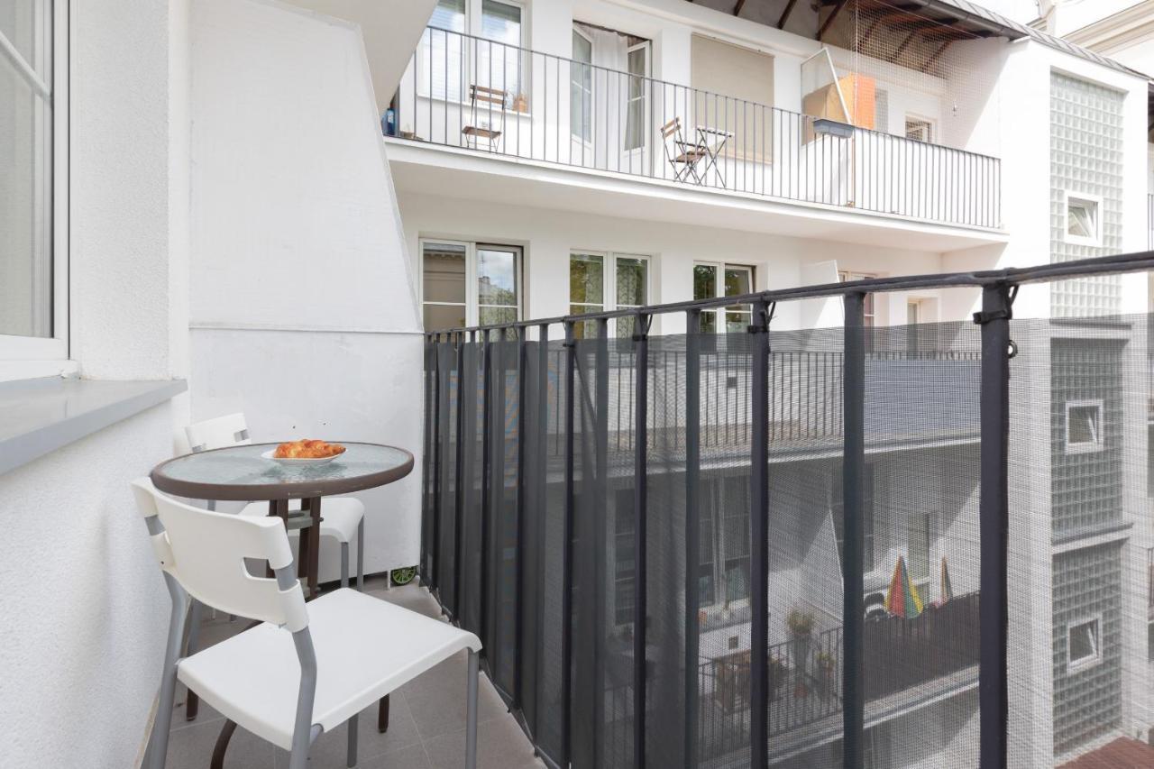 Miodowa Apartment Krasinski Garden Warsaw By Noclegi Renters 외부 사진