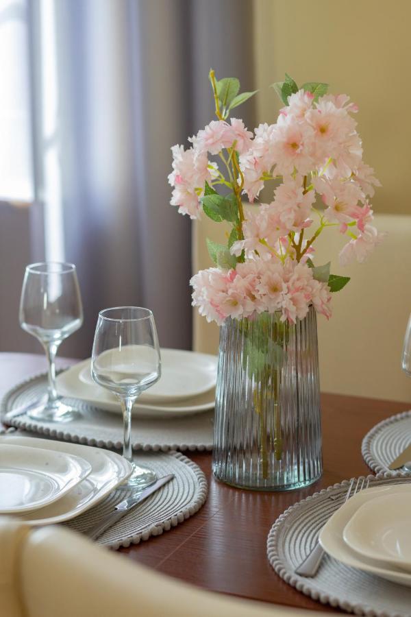 Miodowa Apartment Krasinski Garden Warsaw By Noclegi Renters 외부 사진
