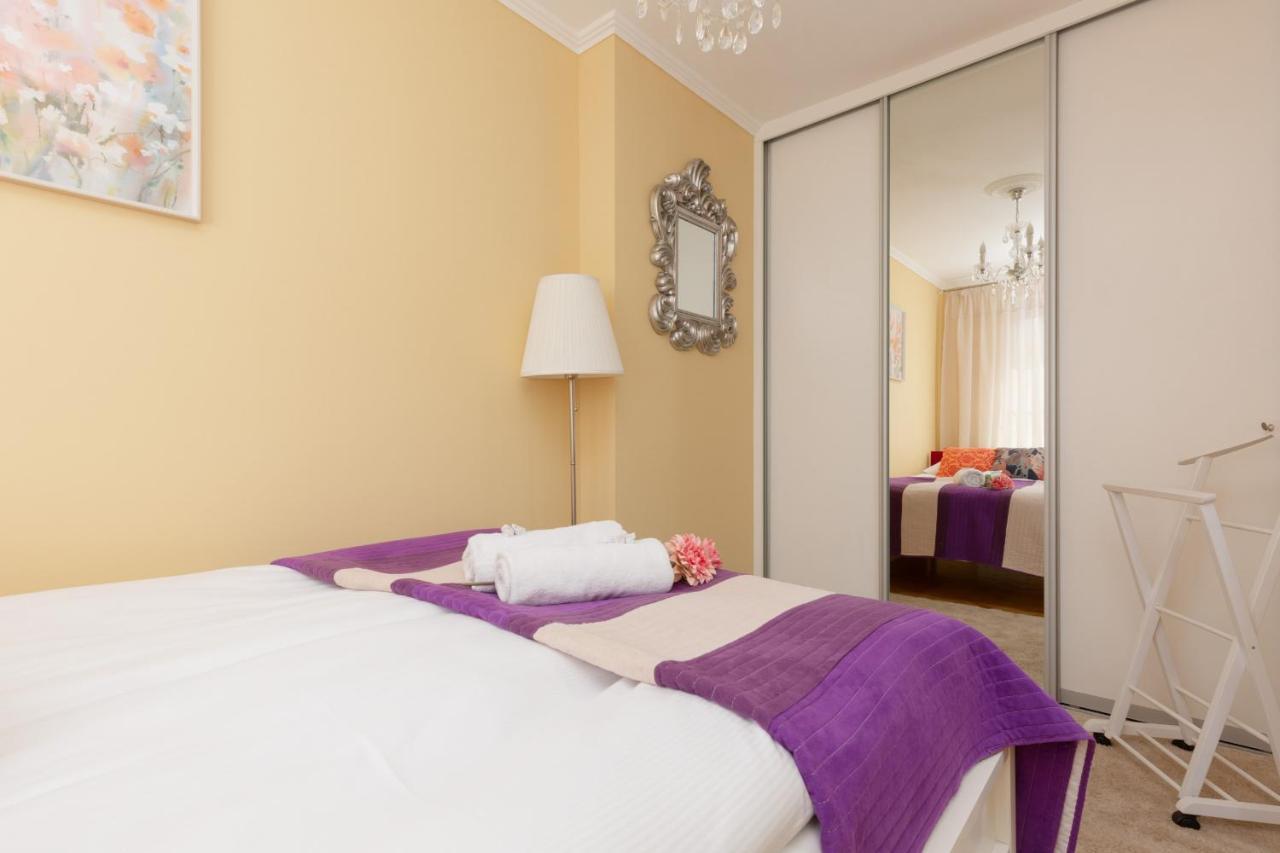Miodowa Apartment Krasinski Garden Warsaw By Noclegi Renters 외부 사진