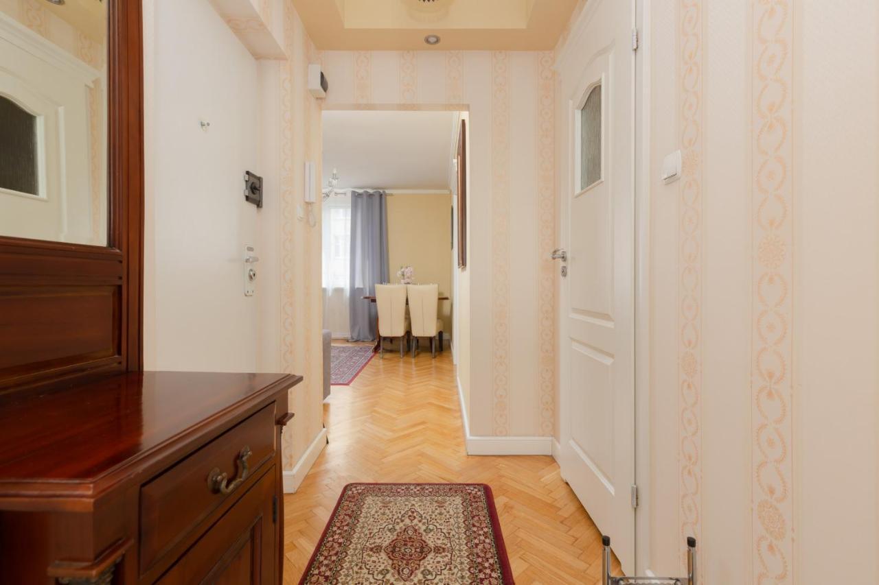 Miodowa Apartment Krasinski Garden Warsaw By Noclegi Renters 외부 사진