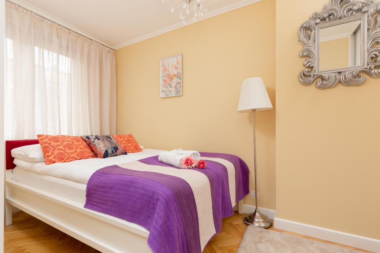 Miodowa Apartment Krasinski Garden Warsaw By Noclegi Renters 외부 사진